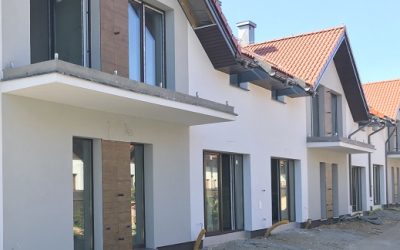 Deski włóknocementowe Shera w kolorze Walnut – inwestycja  w Białymstoku
